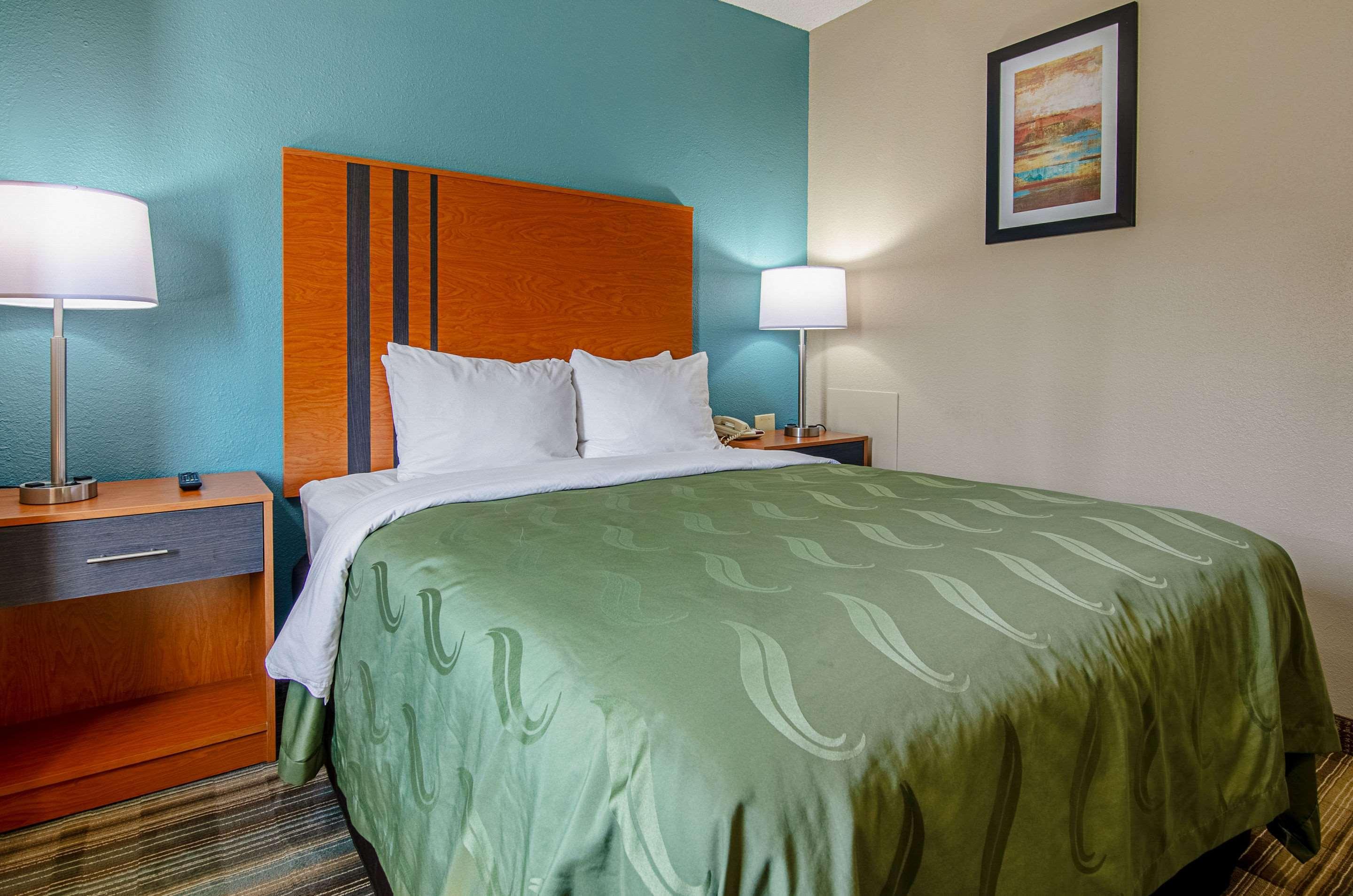 בריסטול Quality Inn & Suites I-81 Exit 7 מראה חיצוני תמונה