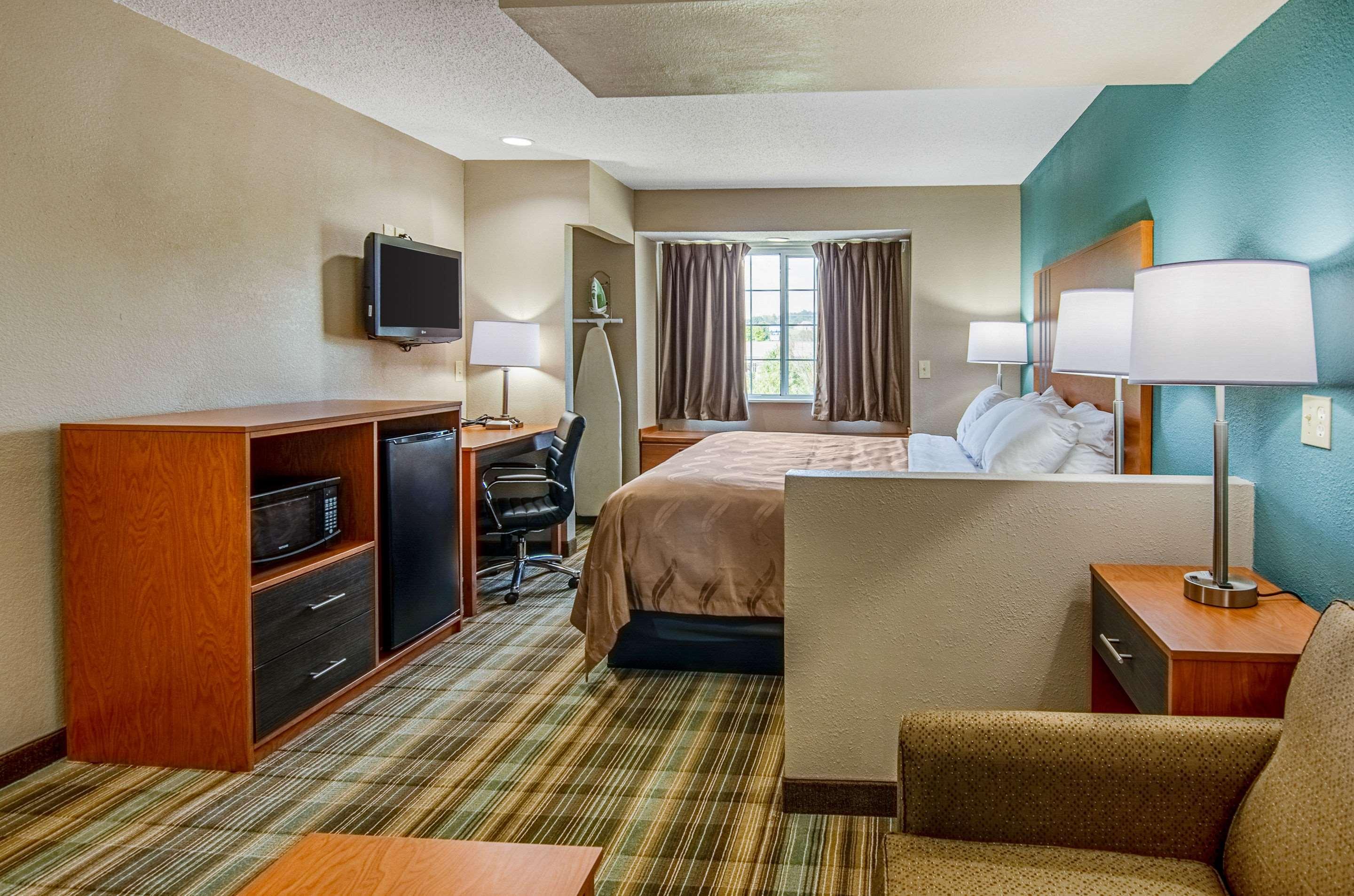 בריסטול Quality Inn & Suites I-81 Exit 7 מראה חיצוני תמונה