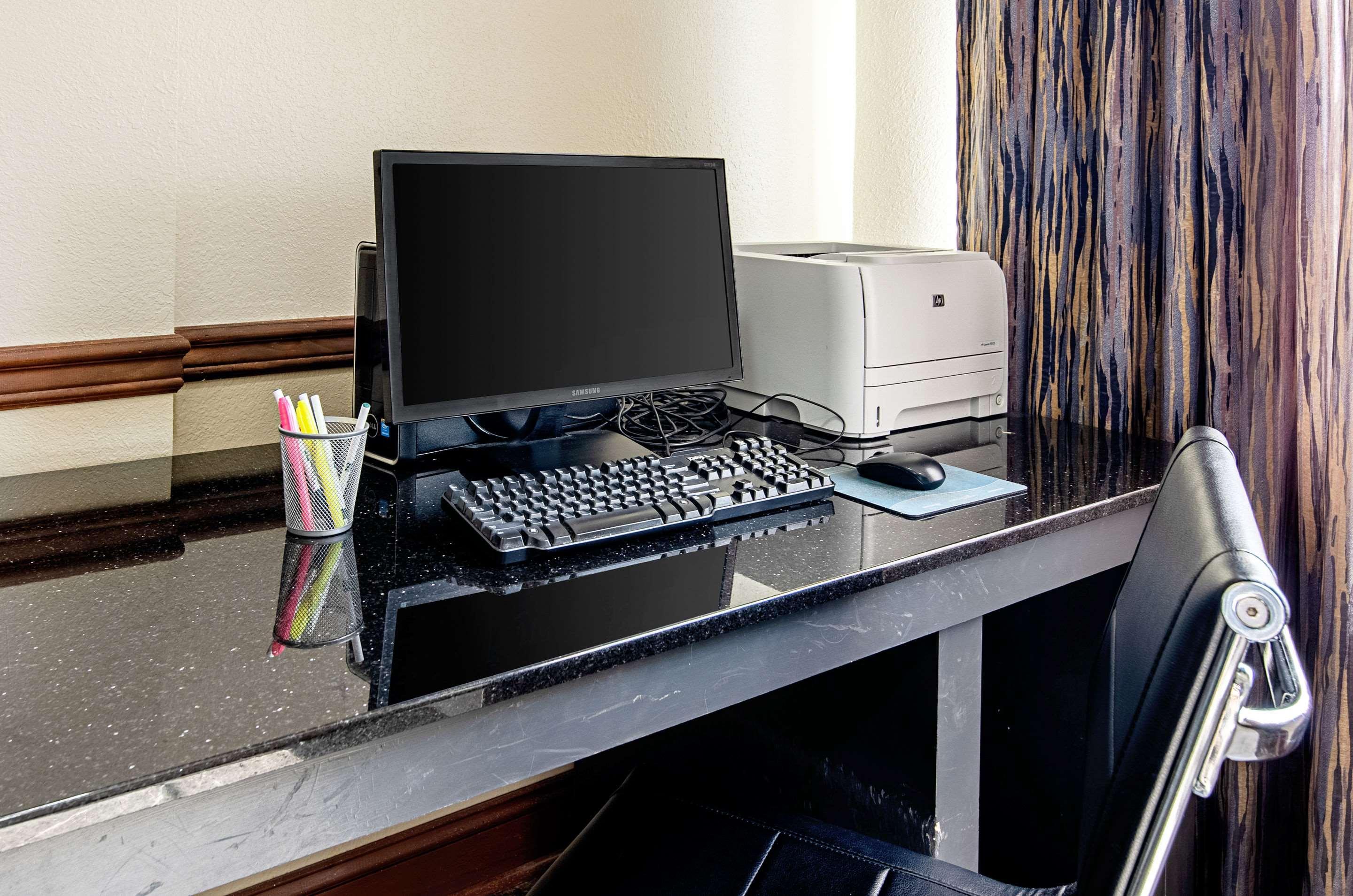 בריסטול Quality Inn & Suites I-81 Exit 7 מראה חיצוני תמונה