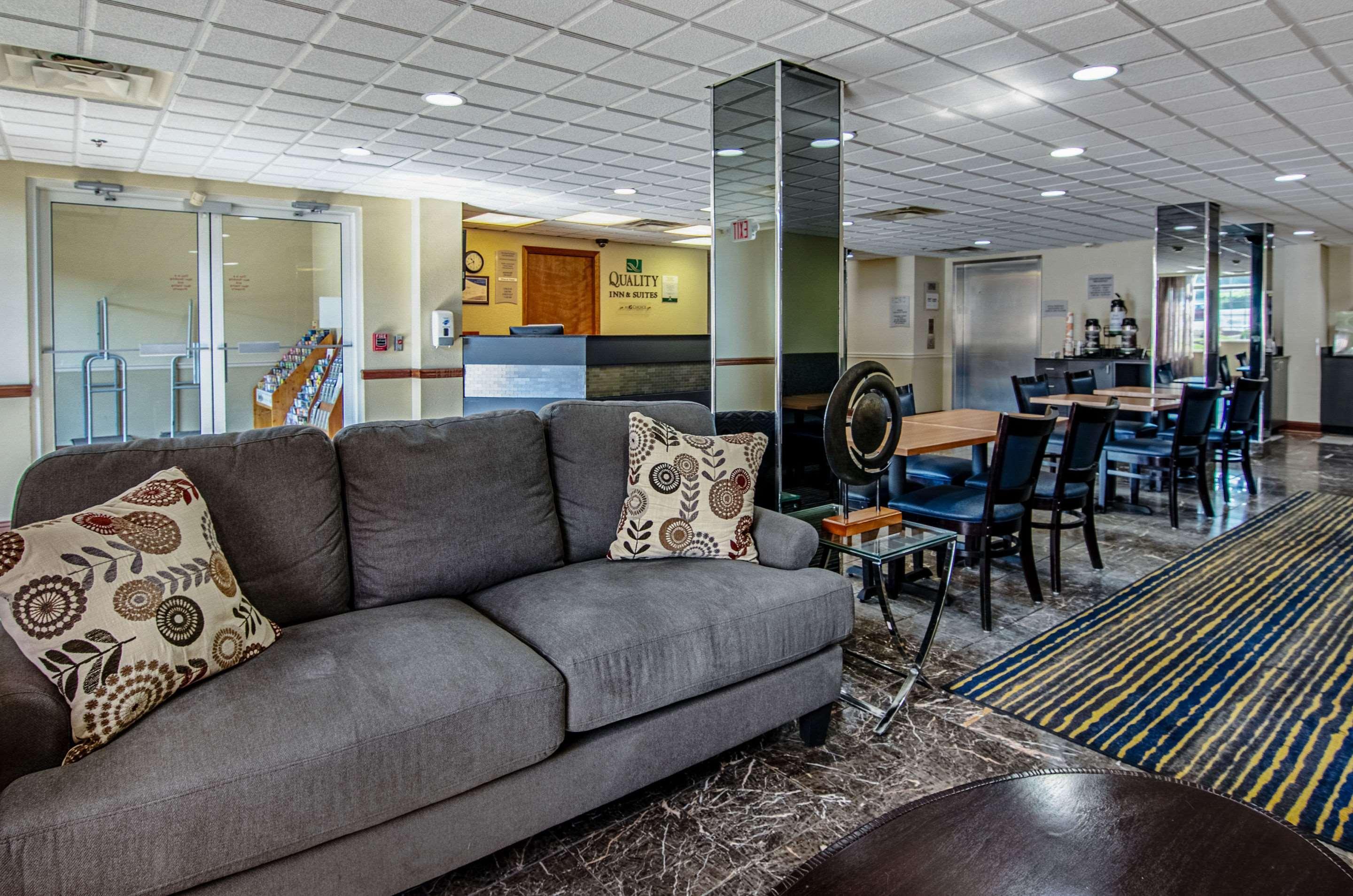 בריסטול Quality Inn & Suites I-81 Exit 7 מראה חיצוני תמונה