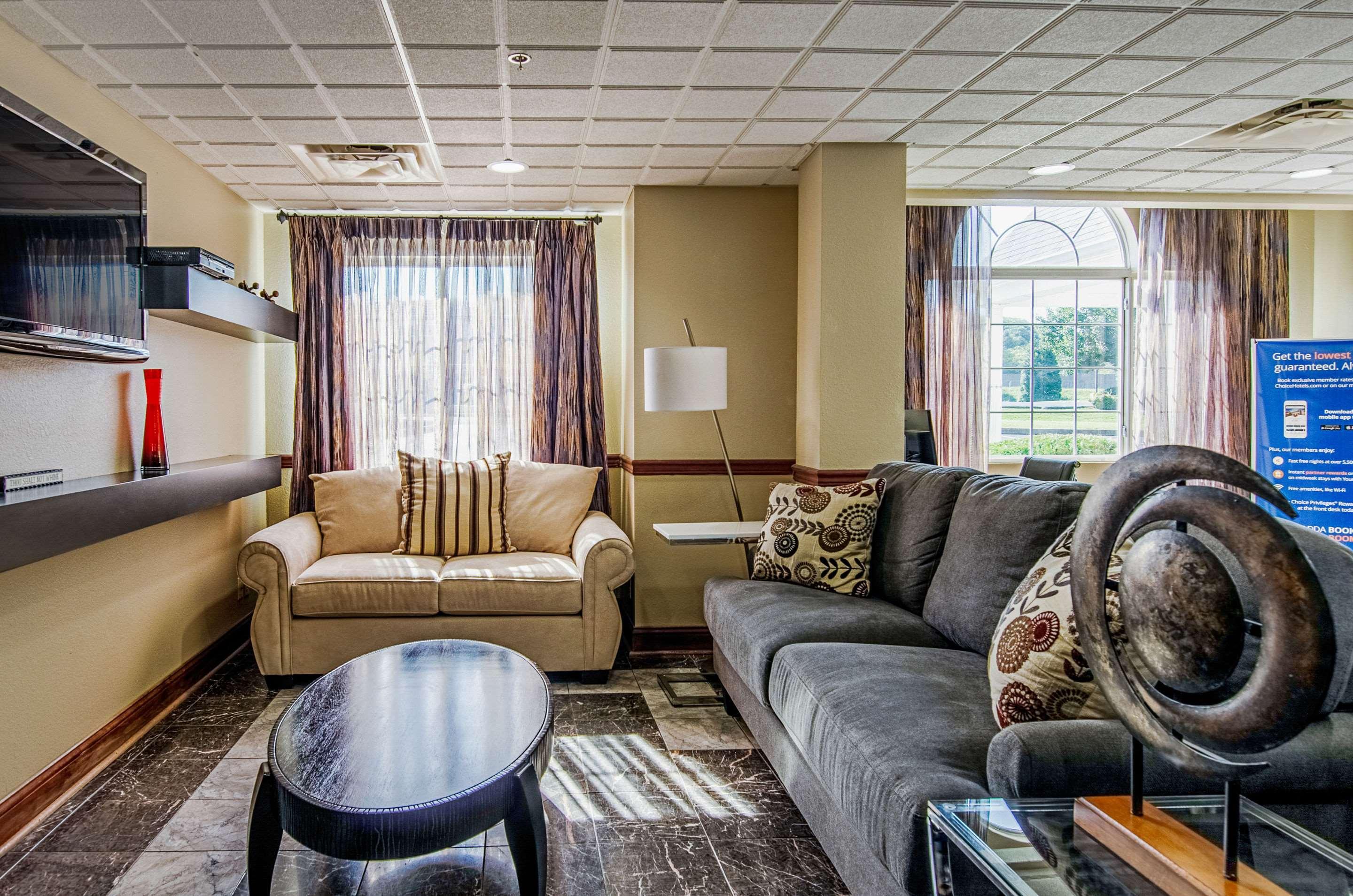 בריסטול Quality Inn & Suites I-81 Exit 7 מראה חיצוני תמונה