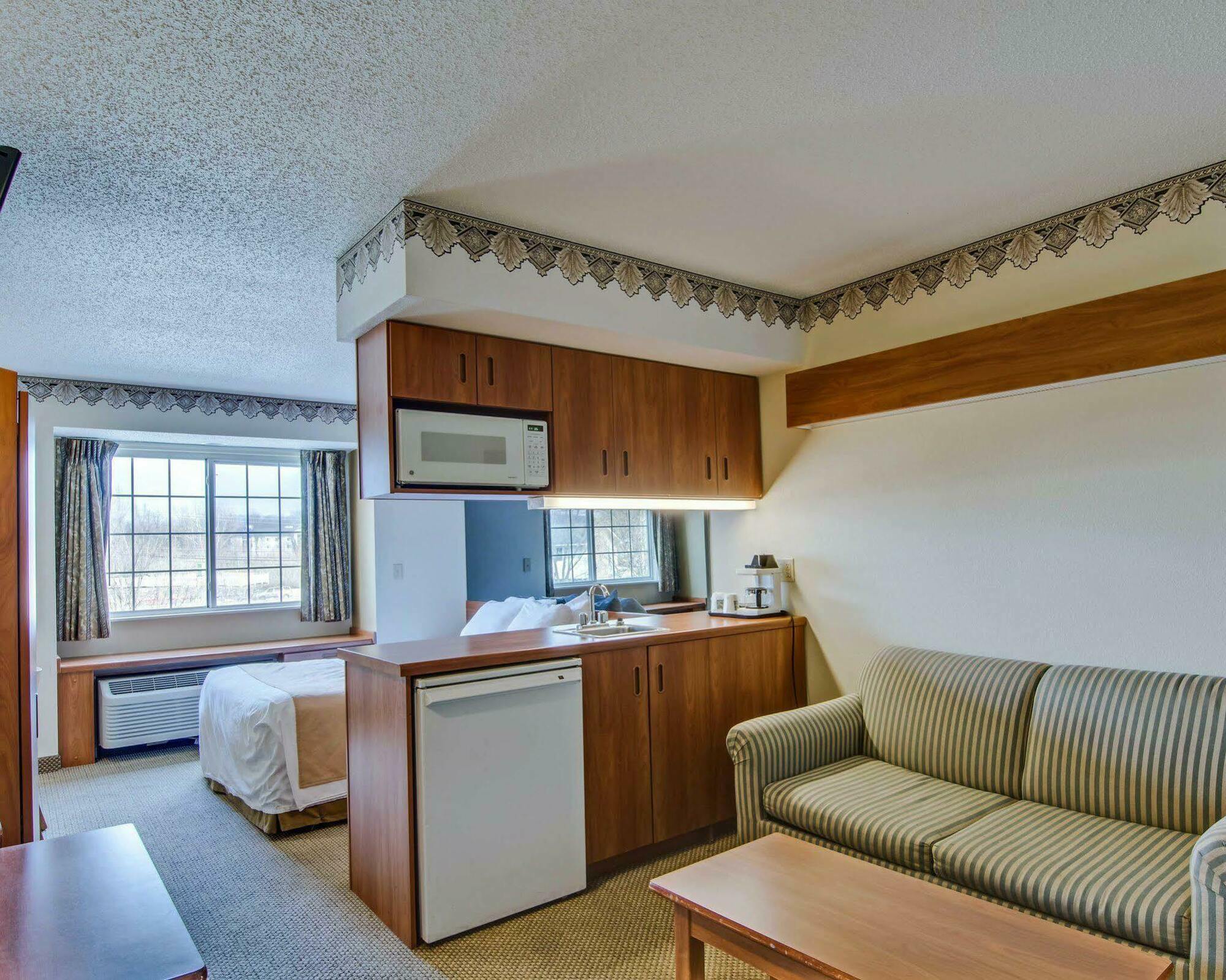 בריסטול Quality Inn & Suites I-81 Exit 7 מראה חיצוני תמונה