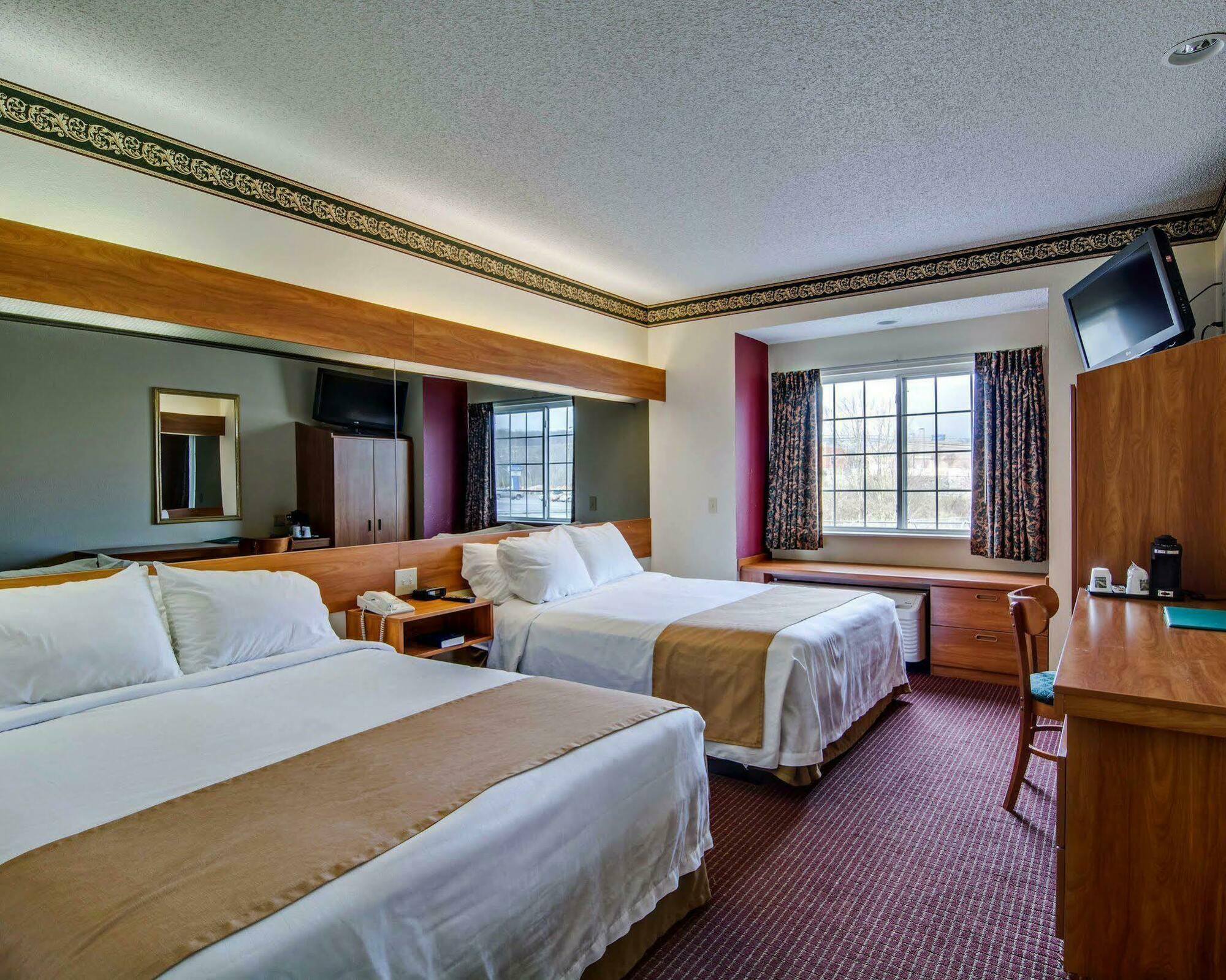 בריסטול Quality Inn & Suites I-81 Exit 7 מראה חיצוני תמונה